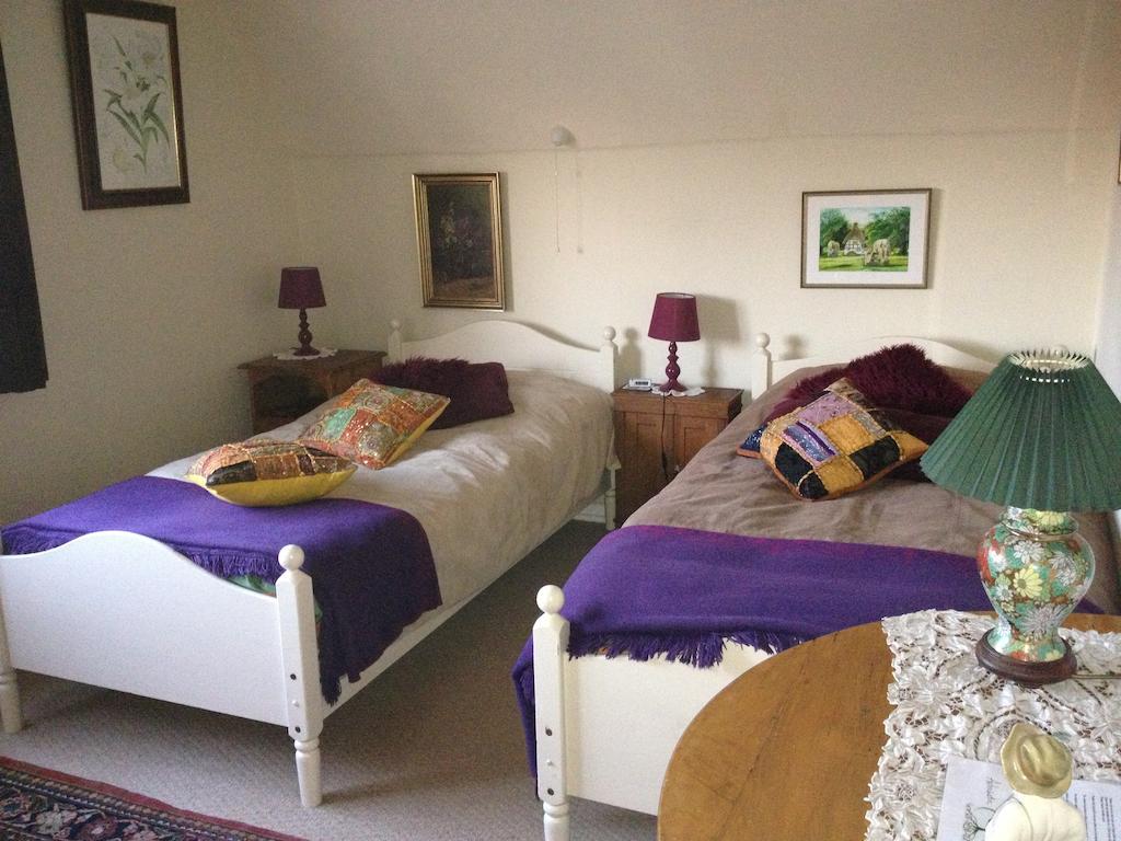 Avebury Life Bed & Breakfast Bilik gambar